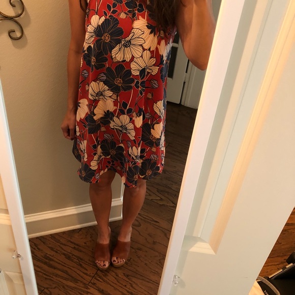 Red and blue floral shift dress - Picture 2 of 3